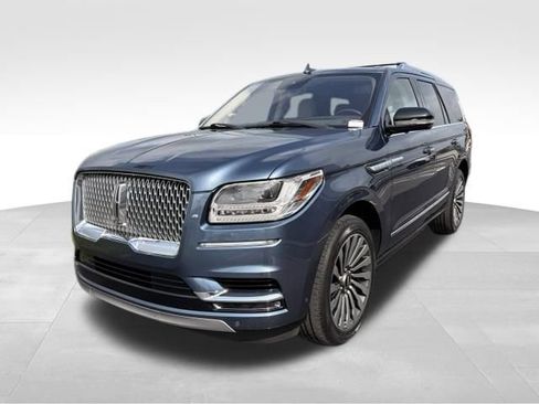 Used 2019 Lincoln Navigator Reserve AWD/4WD image 3