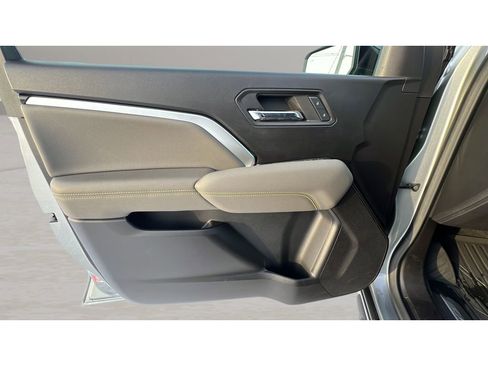 Certified 2024 Chevrolet Colorado ZR2 w/ Technology Package image 18