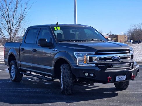 Used 2019 Ford F150 XLT w/ Equipment Group 301A Mid image 5