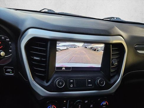 Used 2021 GMC Acadia SLT w/ Elevation Edition FWD image 10