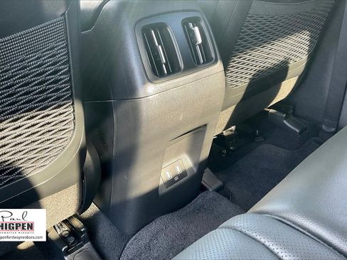 Used 2024 Hyundai Santa Cruz Limited image 33