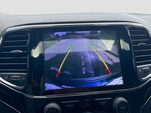 Used 2020 Jeep Grand Cherokee High Altitude image 12