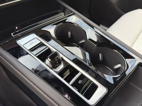 New 2026 Volkswagen Atlas Cross Sport SEL Premium R-Line image 17