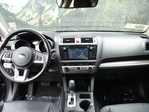 Used 2017 Subaru Outback 3.6R Limited AWD/4WD image 18