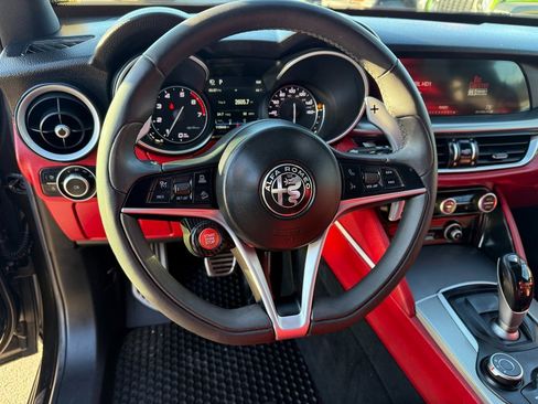 Used 2018 Alfa Romeo Stelvio Ti Sport image 26