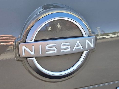 Used 2025 Nissan Rogue SV AWD/4WD image 18