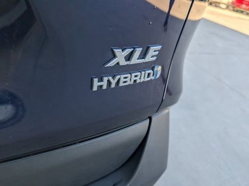 Used 2020 Toyota RAV4 XLE w/ Convenience Package image 26