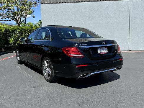 Used 2017 Mercedes-Benz E 300 image 7