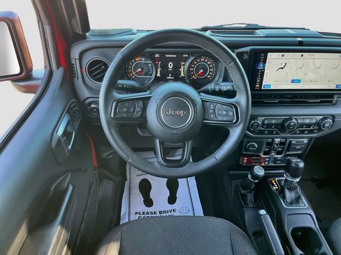 Certified 2025 Jeep Wrangler Unlimited Rubicon w/ Safety Group AWD/4WD image 22