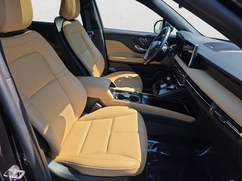 Used 2021 Lincoln Corsair Reserve w/ Equipment Group 201A AWD/4WD image 10