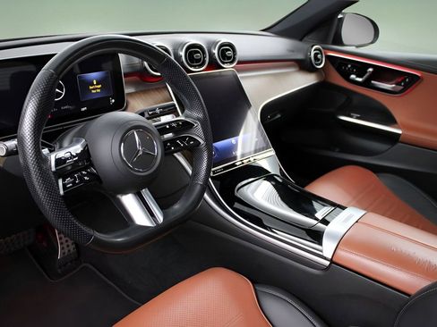 Used 2023 Mercedes-Benz C 300 Sedan image 13