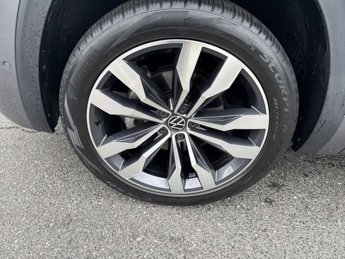 Used 2023 Volkswagen Atlas SEL Premium AWD/4WD image 11