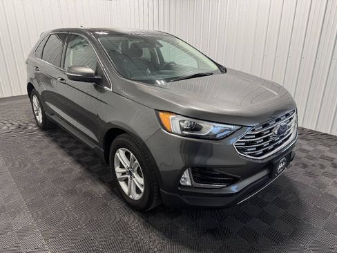 Used 2019 Ford Edge SEL w/ Equipment Group 201A AWD/4WD image 2
