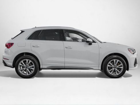 Used 2021 Audi Q3 2.0T Premium w/ Convenience Package image 5