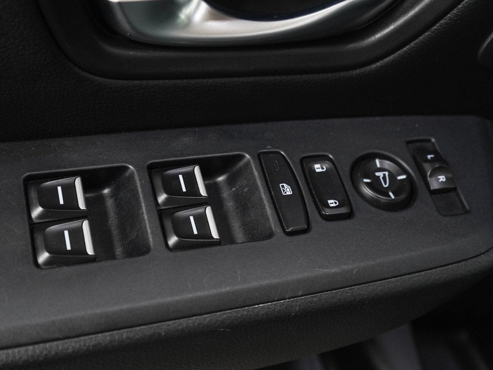 Used 2023 Honda Pilot Touring image 23