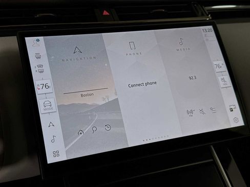 New 2026 Land Rover Range Rover Velar Dynamic SE image 13