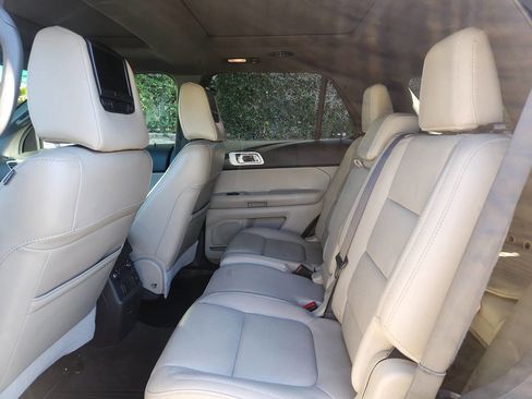 Used 2013 Ford Explorer Limited image 45