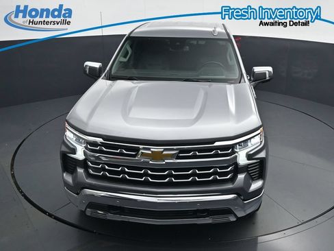 Used 2023 Chevrolet Silverado 1500 LTZ w/ LTZ Convenience Package II AWD/4WD image 21