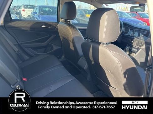 Used 2019 Volkswagen Jetta SE image 11