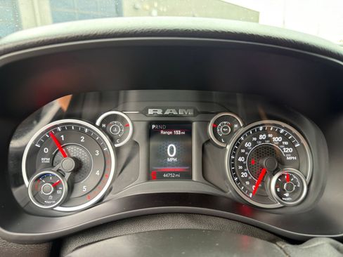 Used 2025 RAM 2500 Big Horn AWD/4WD image 19