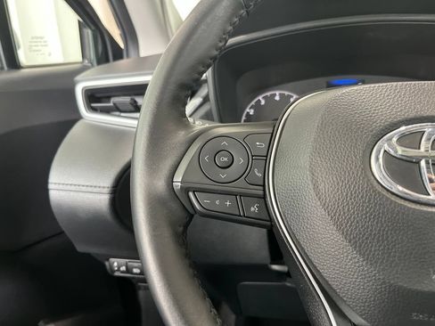 Used 2024 Toyota Corolla Cross LE w/ Moonroof Package AWD/4WD image 7