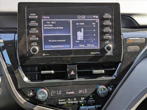 Used 2021 Toyota Camry SE image 17