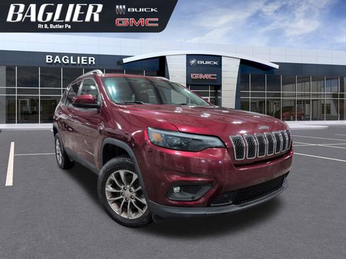 Used 2019 Jeep Cherokee Latitude Plus w/ Cold Weather Group AWD/4WD image 1