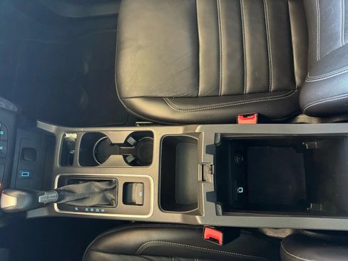 Used 2017 Ford Escape Titanium FWD image 15