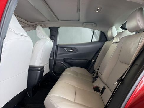 Used 2023 Toyota Prius Limited w/ Limited Premium Package FWD image 11