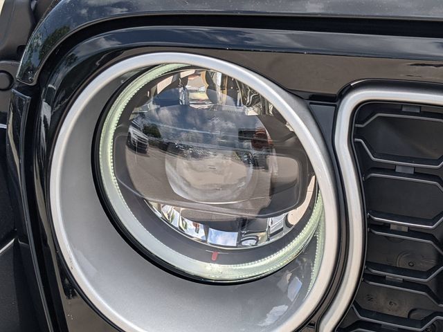 New 2025 Jeep Wrangler Unlimited Sahara AWD/4WD image 8