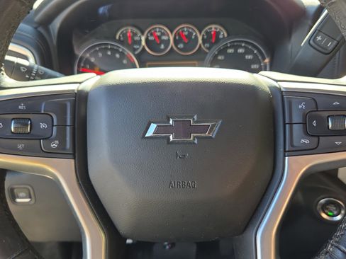 Used 2020 Chevrolet Silverado 1500 LT Trail Boss image 22