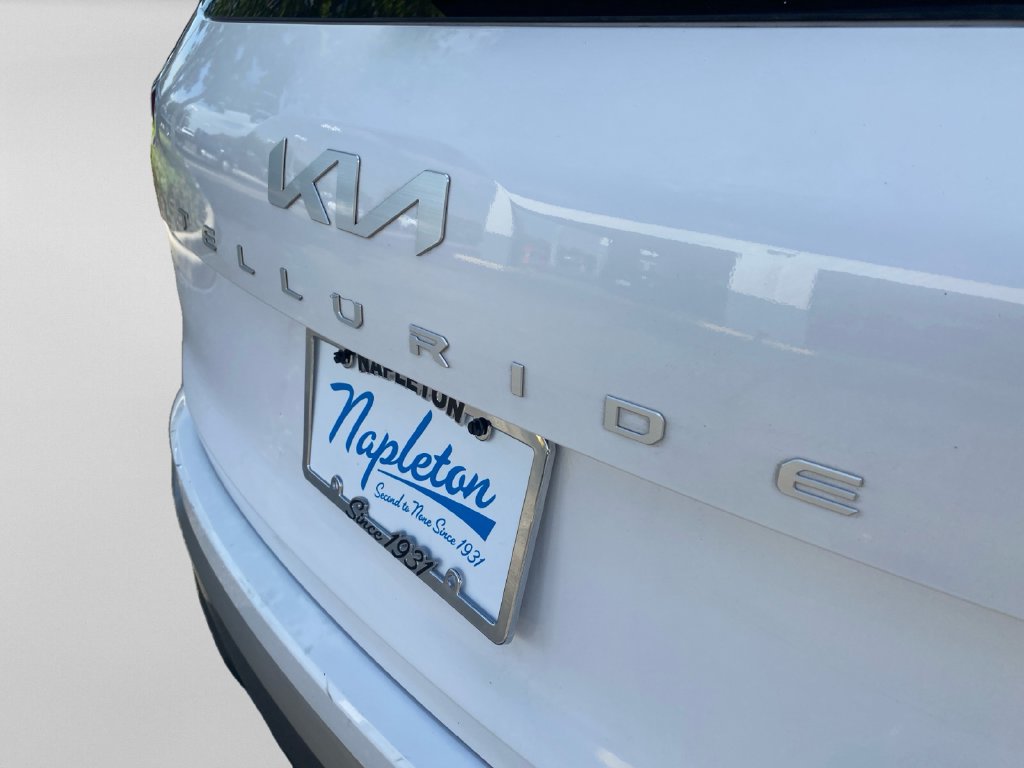 Used 2025 Kia Telluride S FWD image 31