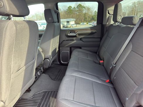 Used 2023 Chevrolet Silverado 1500 LT image 19