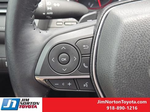Used 2019 Toyota Camry XSE FWD image 30