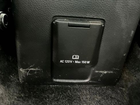 Used 2019 Chevrolet Trax LT w/ LT Convenience Package image 39