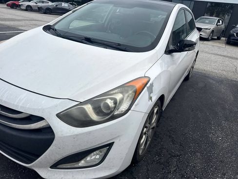 Used 2013 Hyundai Elantra GT w/ Style Pkg FWD image 3