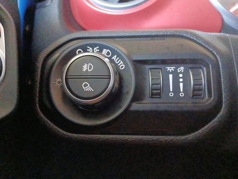 Used 2021 Jeep Gladiator Rubicon image 18