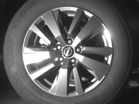 Used 2025 Nissan Pathfinder SV image 15