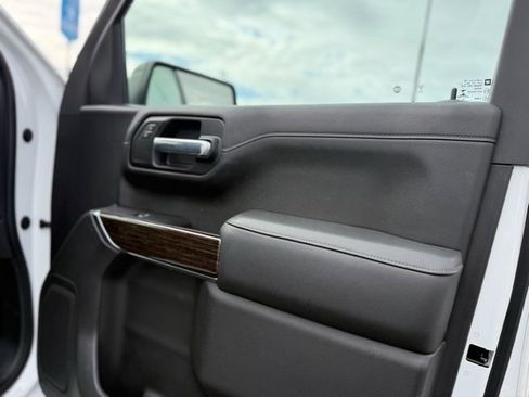 Used 2021 GMC Sierra 1500 Elevation image 14