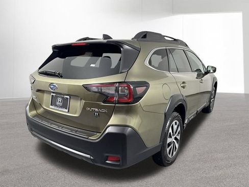Used 2025 Subaru Outback Premium w/ Popular Package #1A AWD/4WD image 34
