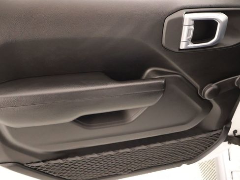 Used 2022 Jeep Wrangler Sport image 14