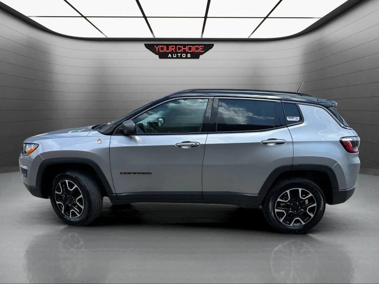 Used 2021 Jeep Compass Trailhawk AWD/4WD image 2