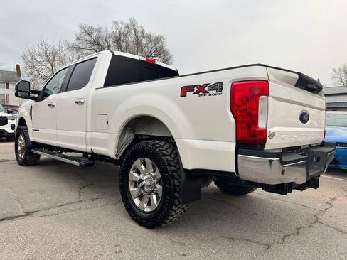 Used 2017 Ford F350 Lariat w/ Lariat Ultimate Package AWD/4WD image 7