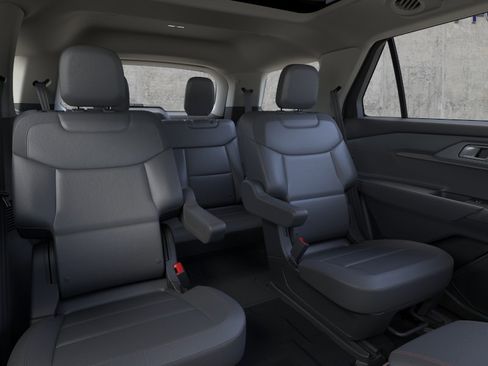 New 2026 Ford Explorer Active w/ Active Comfort Package AWD/4WD image 11