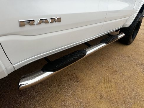 Used 2019 RAM 1500 Laramie image 12