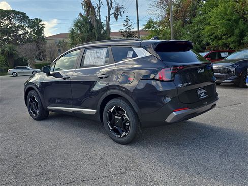 New 2026 Kia Sportage EX image 6