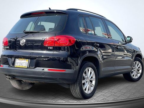Used 2017 Volkswagen Tiguan Limited w/ Premium Package image 13