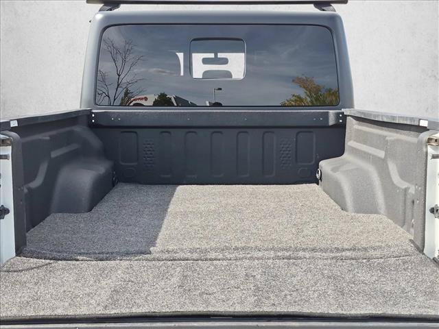 Used 2021 Jeep Gladiator Mojave AWD/4WD image 6