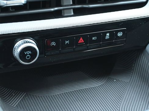 New 2026 Ford Explorer Active RWD image 23