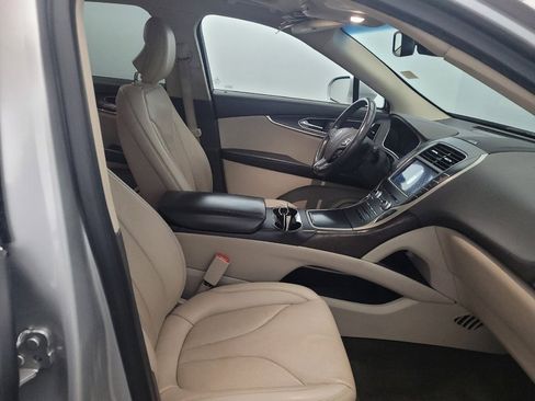 Used 2017 Lincoln MKX Reserve w/ Driver Assistance Package AWD/4WD image 21